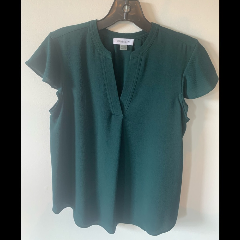 Calvin Klein NWOT XS Dark Green Cap Sleeve Baseball Hem V-neck Blouse